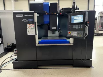 Hwacheon VESTA 1000+ - Baujahr: 2024